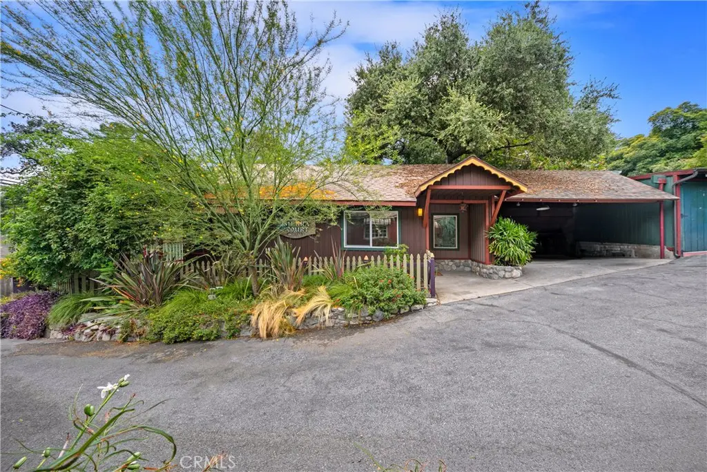 Residential Lease for rent at 483 Sturtevant Drive, Sierra Madre, Los Angeles County, CA featuring 2 beds and 1 bath