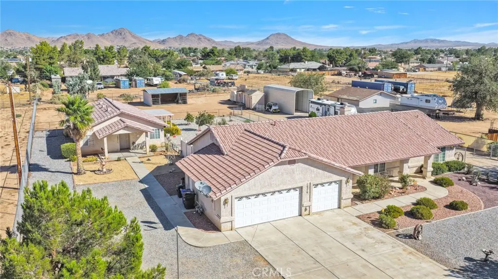 14570 Gayhead, Apple Valley, CA — listing photo 1