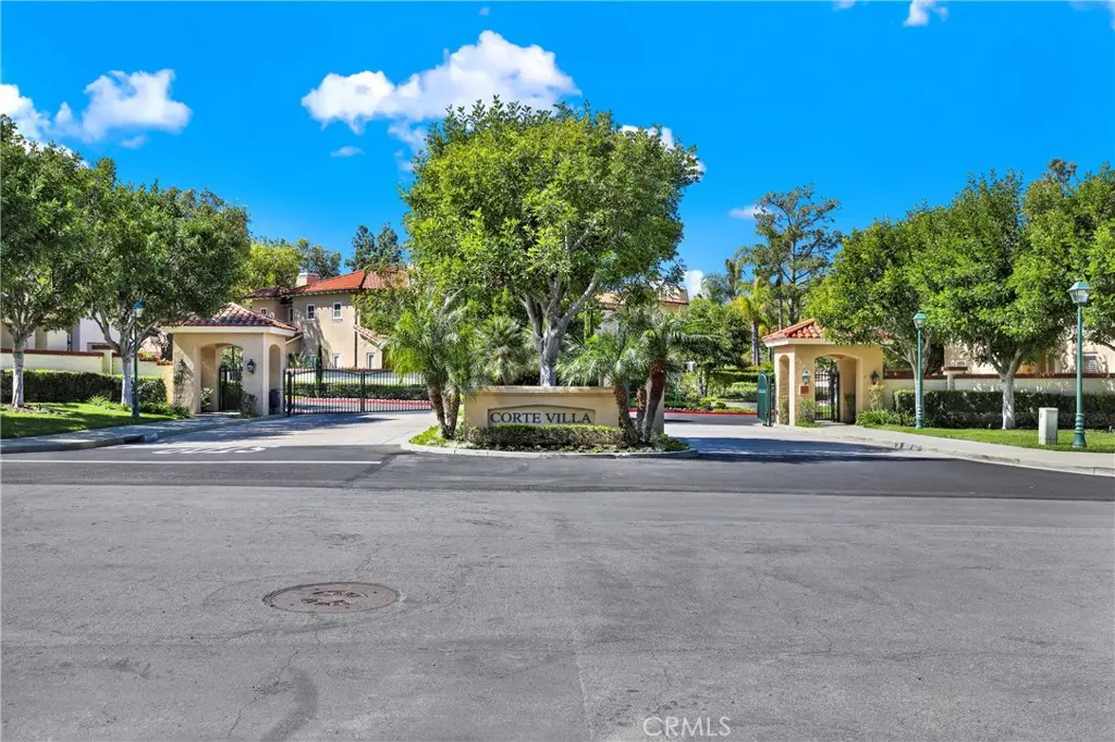 Condominium for rent at 2468 Aquasanta, Tustin, CA featuring 4 beds and 3 baths