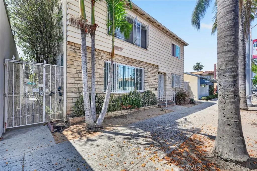 Single Family Residence for sale at 815 Pacific 6, Long Beach, CA featuring 1 bed and 1 bath