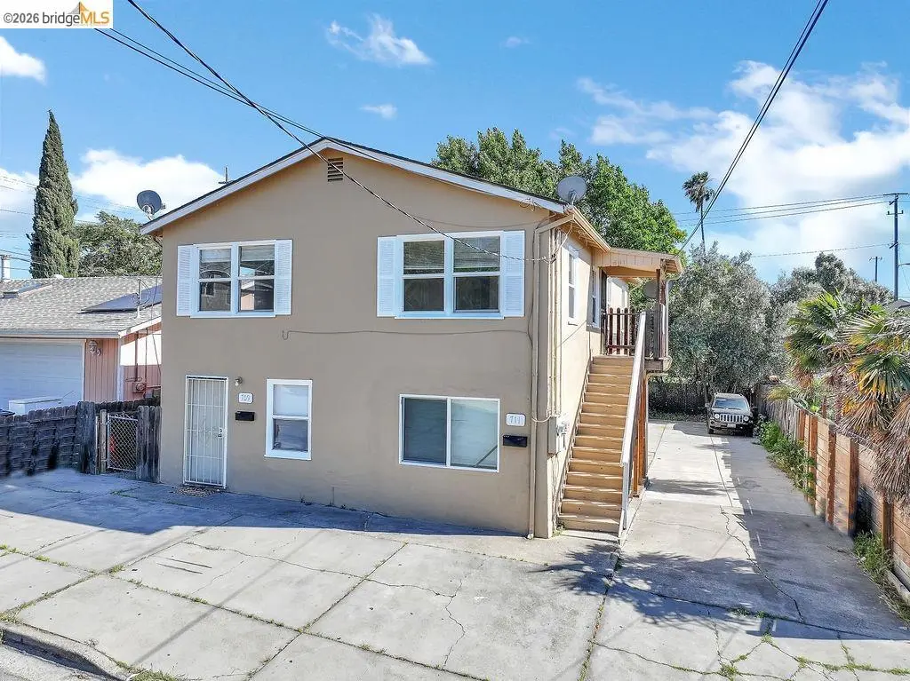 Duplex for sale at 709 W 8Th St, Antioch, CA