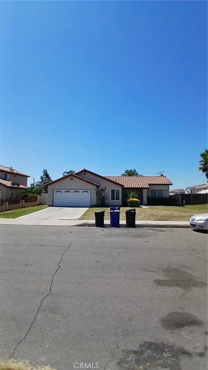 1273 W Woodcrest, Bloomington, CA — listing photo 1
