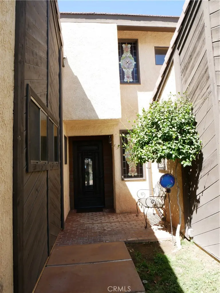 Single Family Residence for sale at 18090 Mariner Drive, Victorville, CA featuring 4 beds and 4 baths