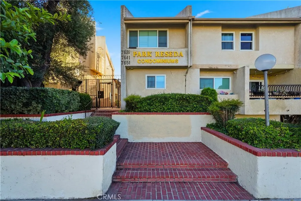 Condominium for sale at 7651 Reseda 13-T, Los Angeles, CA featuring 3 beds and 2 baths
