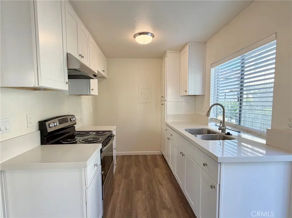 23216 Orange Ave 7, Lake Forest, CA — listing photo 1
