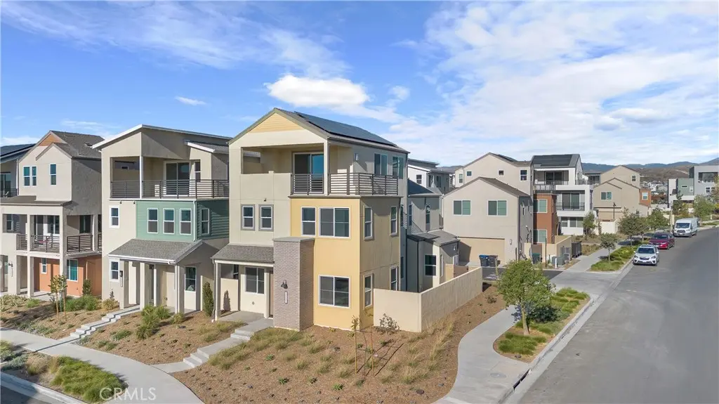 Condominium for sale at 187 yugen, Irvine, CA featuring 4 beds and 4 baths