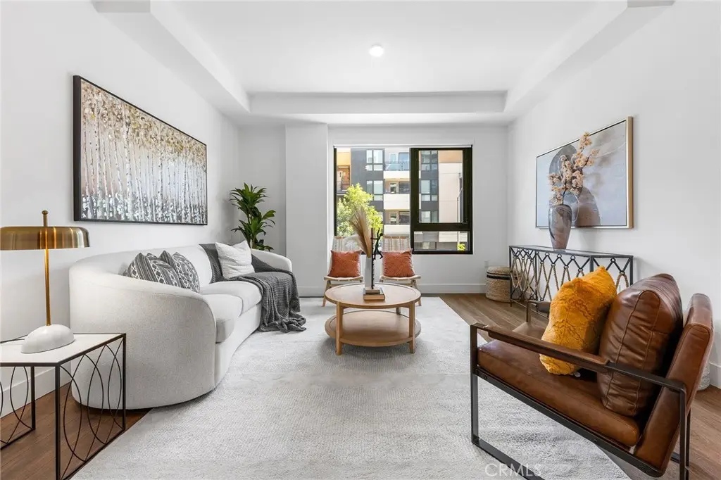 Condominium for sale at 709 E Walnut Street 214, Pasadena, CA featuring 3 beds and 3 baths