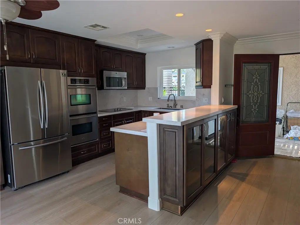 963 Calle Aragon D, Laguna Woods, CA — listing photo 1
