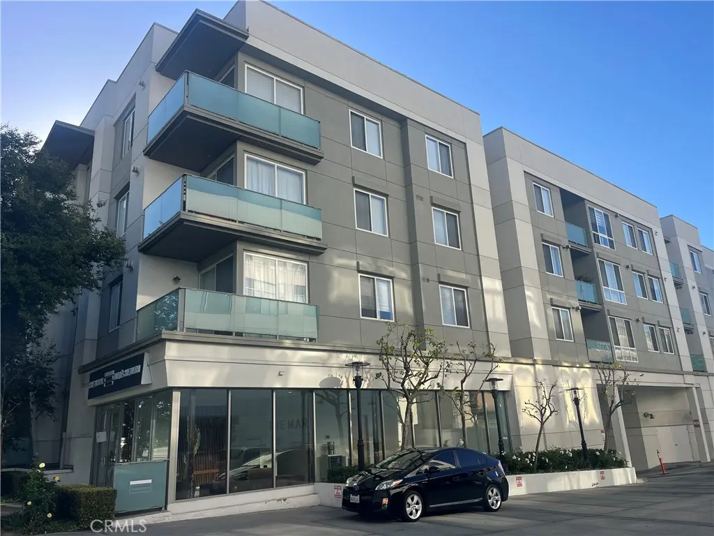 Residential Lease for rent at 160 S Hudson 105, Pasadena, Los Angeles County, CA featuring 1 bed and 1 bath