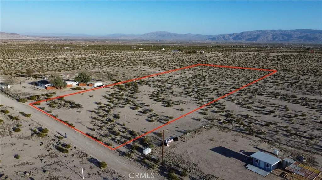 758 Papoose Trail, 29 Palms, CA — listing photo 1