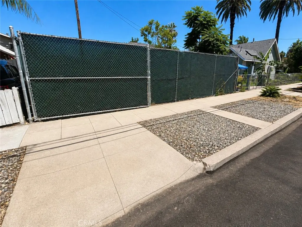 419 S Vine, Ontario, CA — listing photo 1
