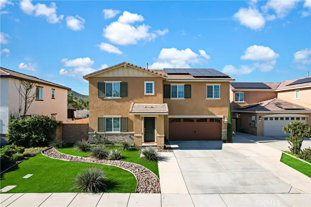 32486 Roman Warren, Winchester, CA — listing photo 1