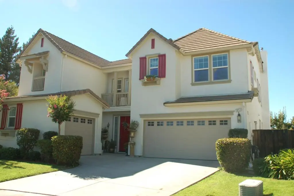 1011 Tulloch Drive, Tracy, CA — listing photo 1