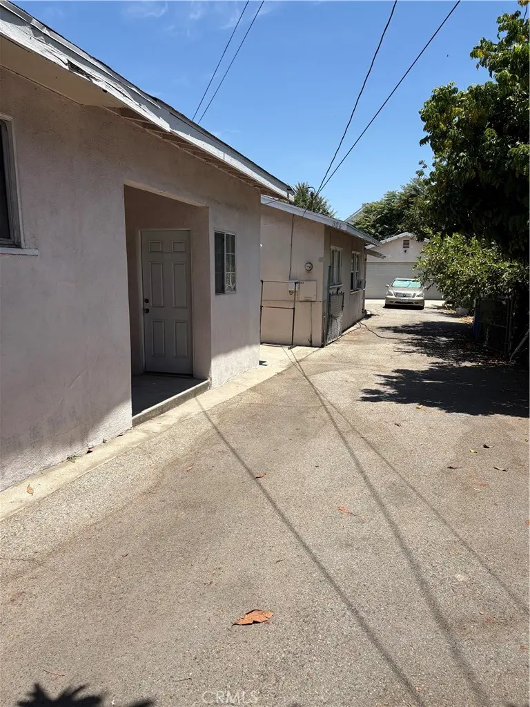 Duplex for rent at 806 S Chapel, Alhambra, CA featuring 2 beds and 2 baths
