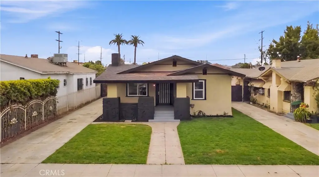 Single Family Residence for sale at 1724 W 43rd Street, Los Angeles, CA featuring 3 beds and 2 baths