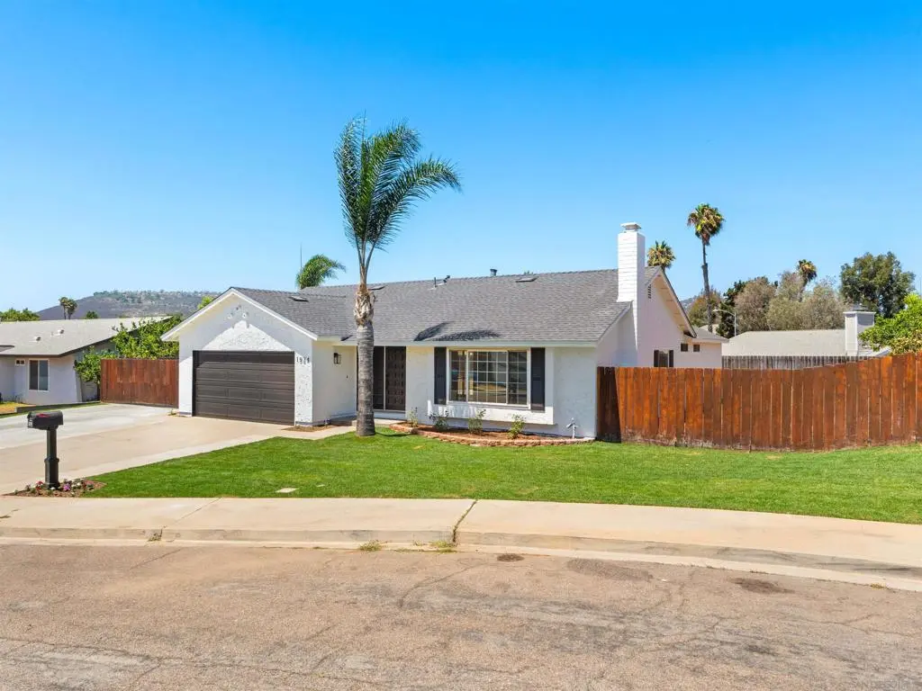 1524 Shadow Hills Dr, San Marcos, CA — listing photo 1
