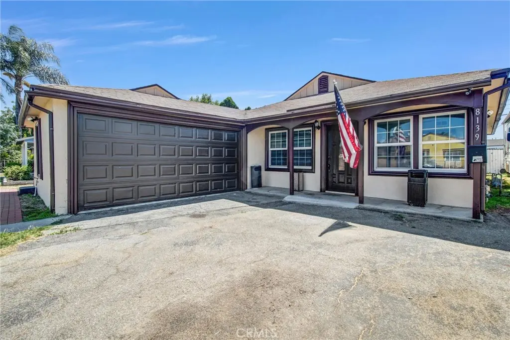 8139 Jellico Avenue, Northridge, CA — listing photo 1