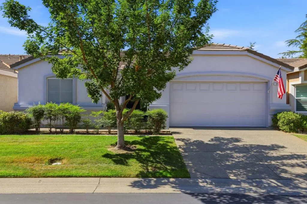 Single Family Residence for sale at 452 Luster Place, Folsom, CA featuring 2 beds and 2 baths