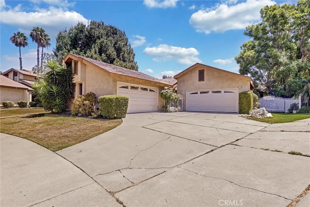 Duplex for sale at 175 S Woodlawn, Orange, CA featuring 6 beds and 4 baths