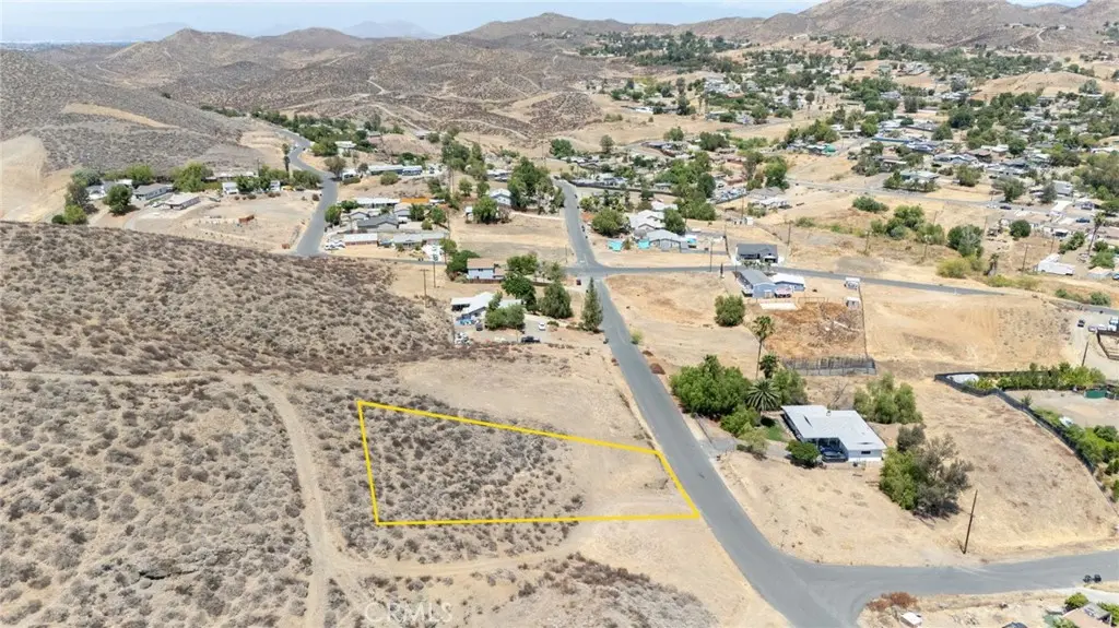 313 Hampshire Drive, Menifee, CA — listing photo 1