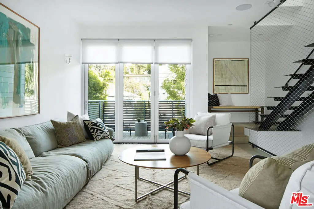 Residential Lease for rent at 927 Hyperion Avenue, Los Angeles, Los Angeles County, CA featuring 3 beds and 4 baths