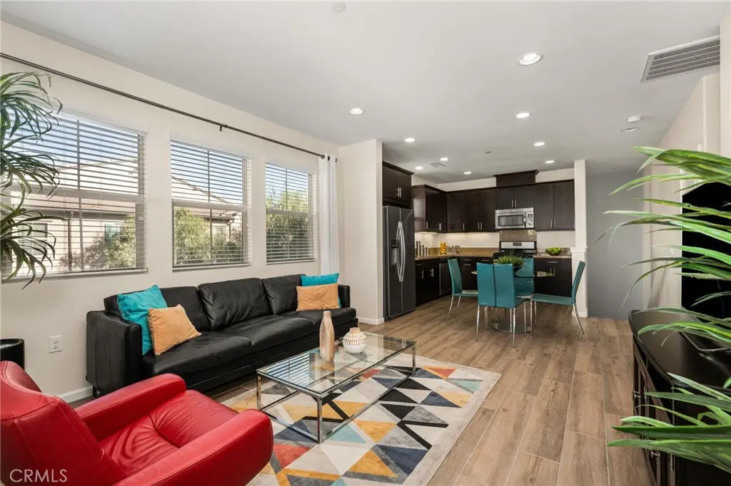 1414 El Paseo, Lake Forest, CA — listing photo 1