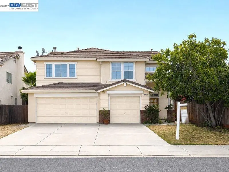 Single Family Residence for sale at 13900 Pinecrest St, Lathrop, CA featuring 5 beds and 3 baths