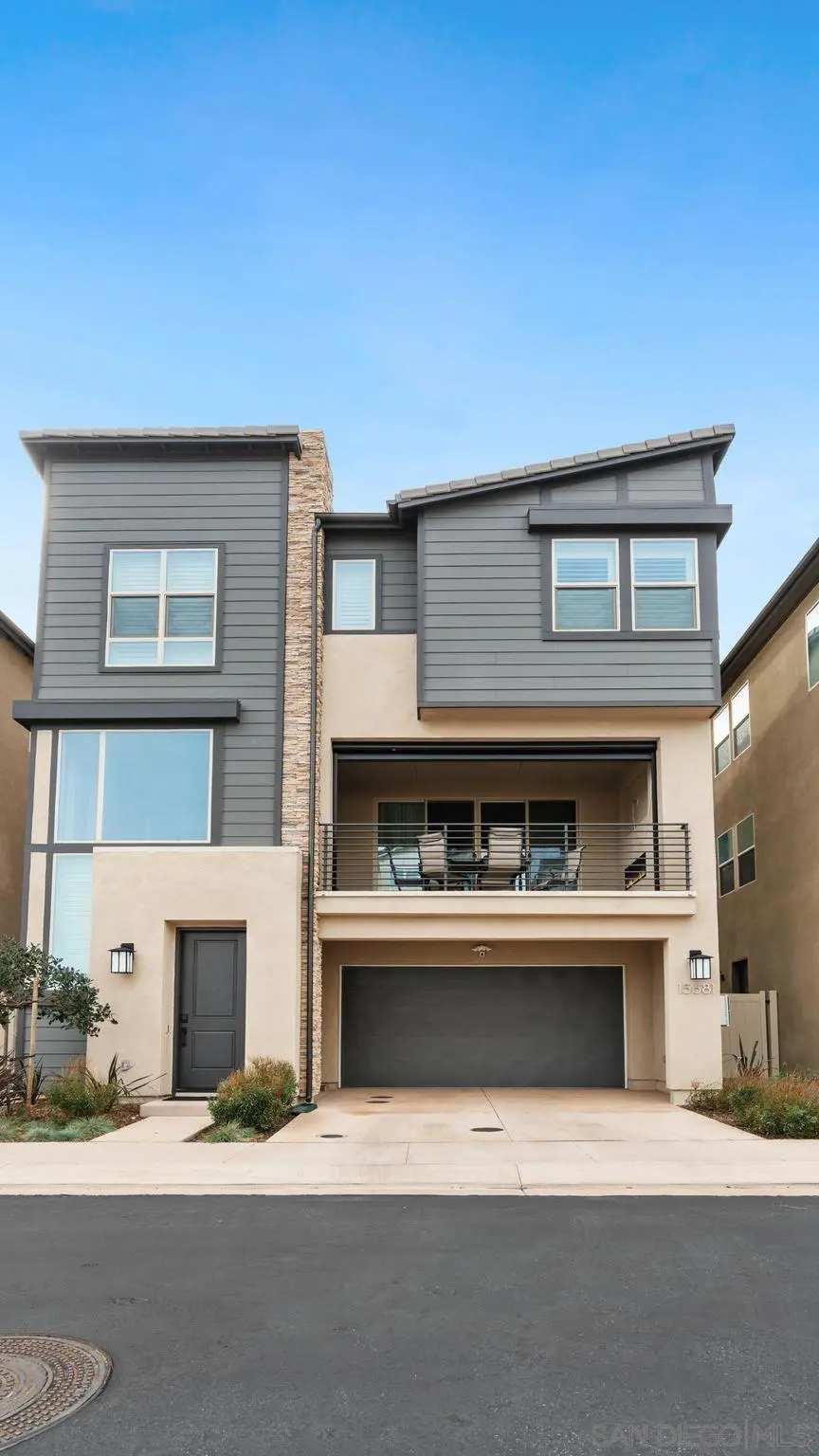 Single Family Residence for rent at 15681 Rennyson, San Diego, CA featuring 4 beds and 4 baths
