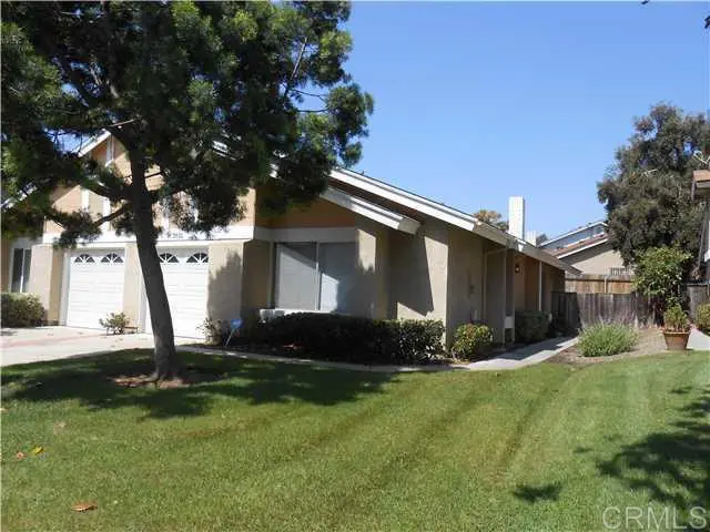 Duplex for rent at 2532 Crosshaven Lane, San Diego, CA featuring 2 beds and 2 baths