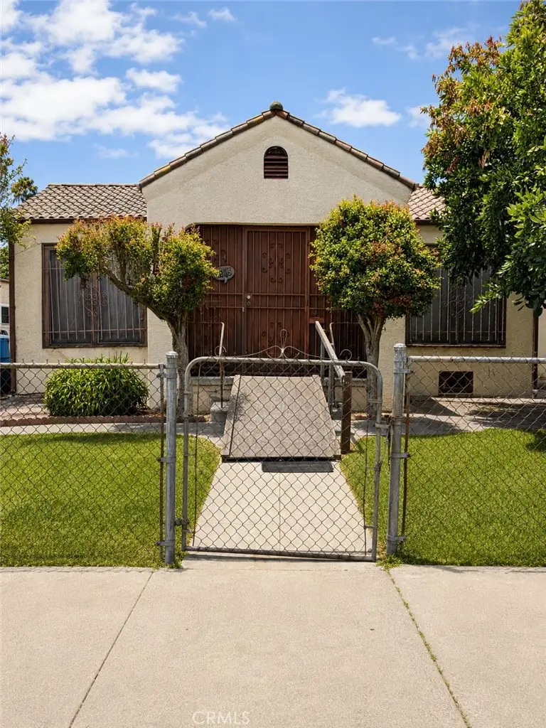 Single Family Residence for sale at 3045 Field Avenue, Los Angeles, CA featuring 3 beds and 1 bath
