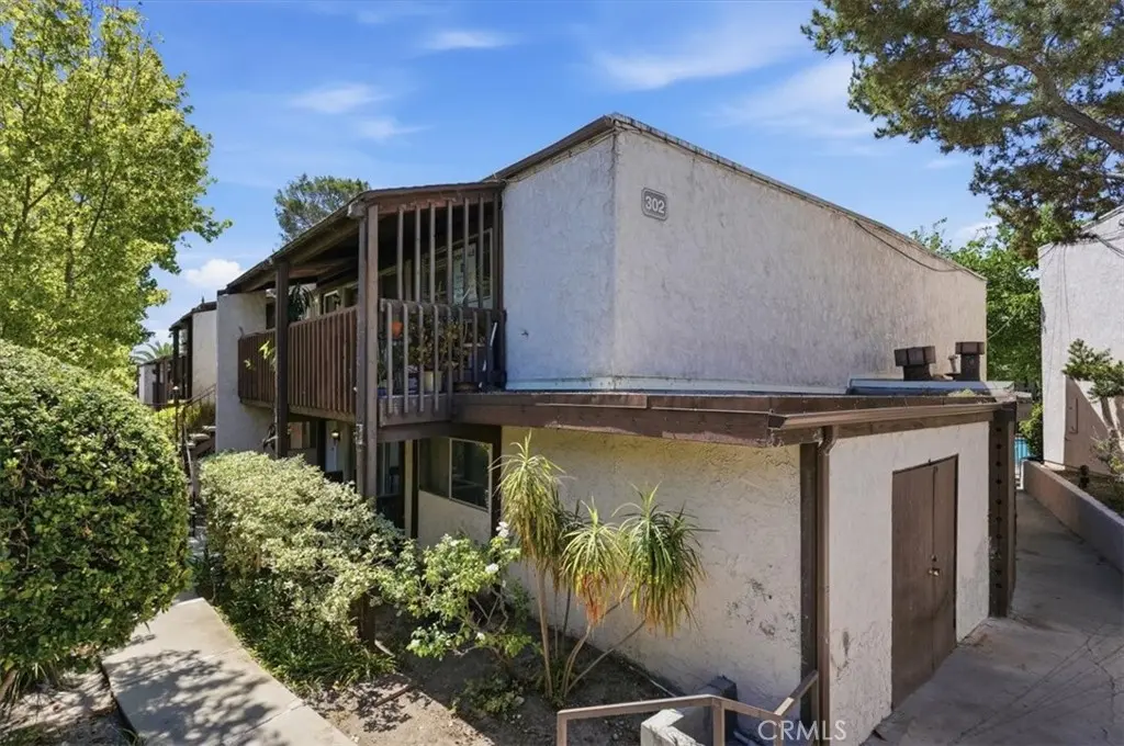 302 S Miraleste 11, San Pedro, CA — listing photo 1