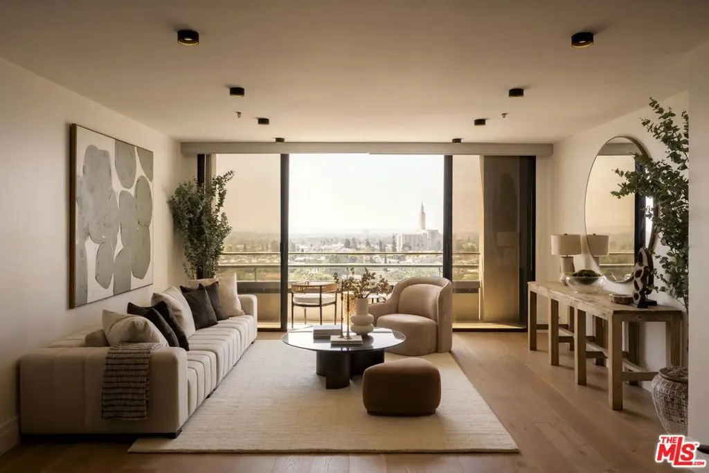 Condominium for sale at 10660 Wilshire Boulevard 1208, Los Angeles, CA featuring 2 beds and 3 baths