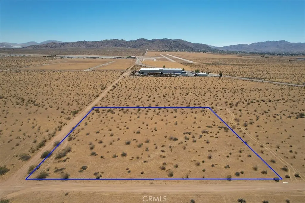 8 Falchion Road, Apple Valley, CA — listing photo 1