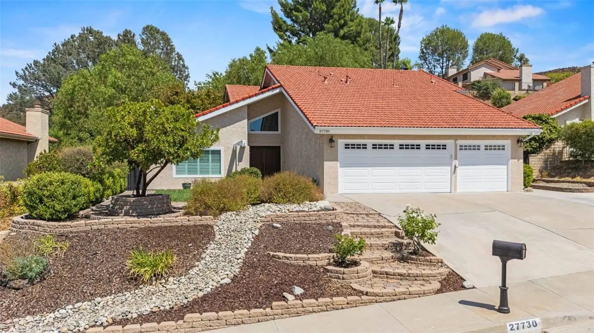 27730 Sutters Pointe, Saugus, CA — listing photo 1