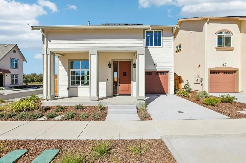 Single Family Residence for sale at 1122 Emersyn Street, Hollister, CA featuring 3 beds and 3 baths