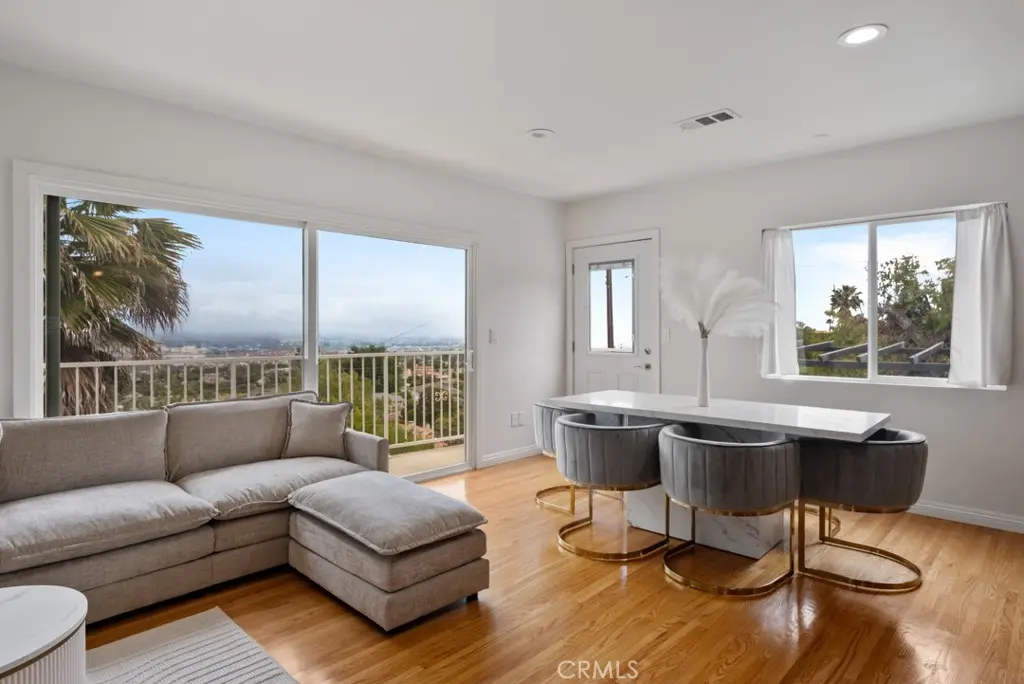 Single Family Residence for rent at 6457 Via De Anzar, Rancho Palos Verdes, CA featuring 4 beds and 4 baths