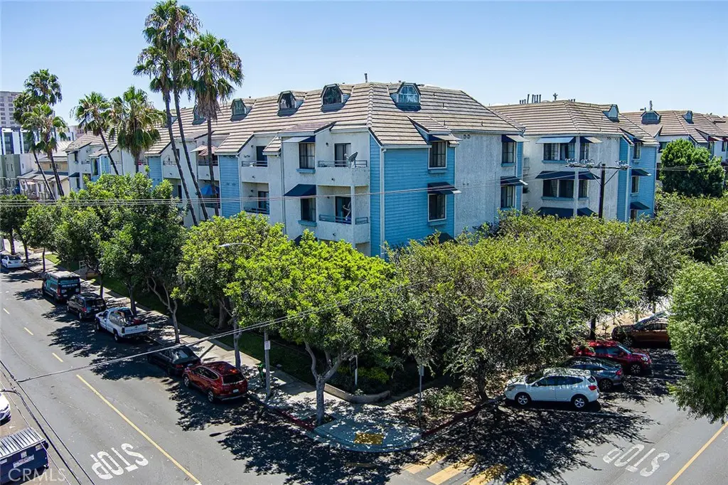 720 W 4th 318, Long Beach, CA — listing photo 1