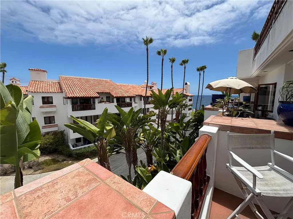 Condominium for sale at 50 Playa Azul, Avalon, CA featuring 1 bed and 2 baths