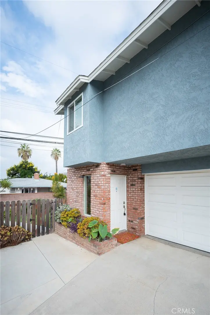 Single Family Residence for rent at 161 May, Monrovia, CA featuring 3 beds and 2 baths