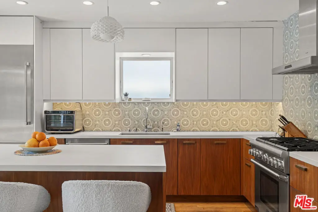 Residential Lease for rent at 1954 Federal Avenue, Los Angeles, Los Angeles County, CA featuring 4 beds and 2 baths