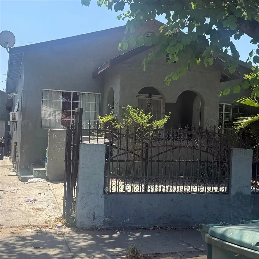 Single Family Residence for sale at 1142 E 64th, Los Angeles, CA featuring 2 beds and 1 bath