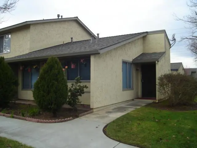 Townhouse for rent at 3302 Cannongate Court, San Jose, CA featuring 2 beds and 1 bath