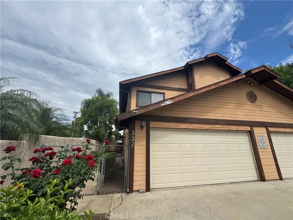 Residential Lease for rent at 337 SAN DIMAS CANYON, San Dimas, Los Angeles County, CA featuring 2 beds and 3 baths
