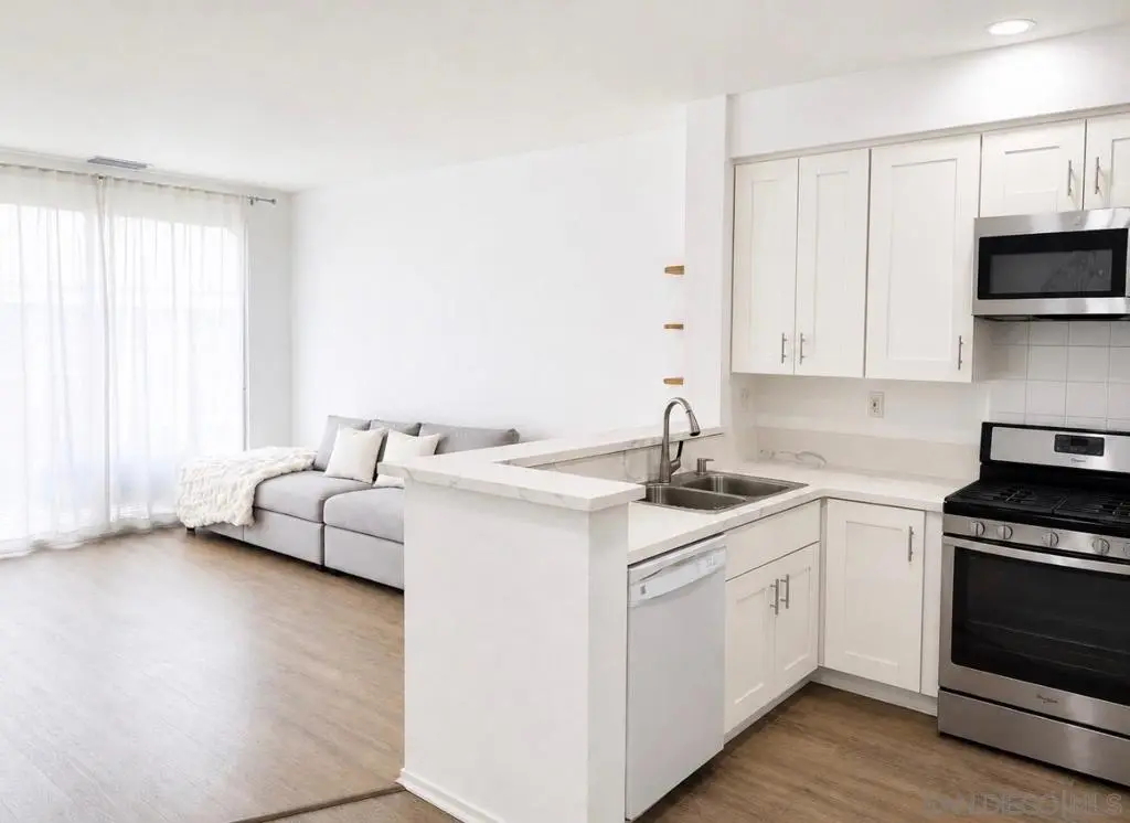 Residential Lease for rent at , Chula Vista, San Diego County, CA featuring 2 beds and 2 baths