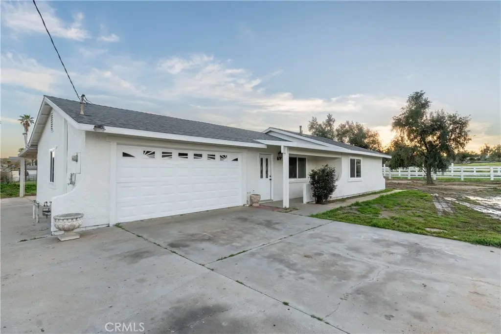 20265 Woodward, Perris, CA — listing photo 1