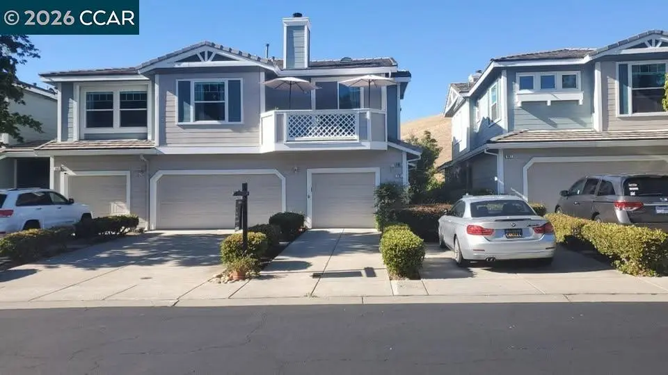 Condominium for sale at 3905 Coyote Cr, Clayton, CA featuring 2 beds and 2 baths