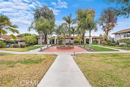 966 Calle Aragon O, Laguna Woods, CA — listing photo 1