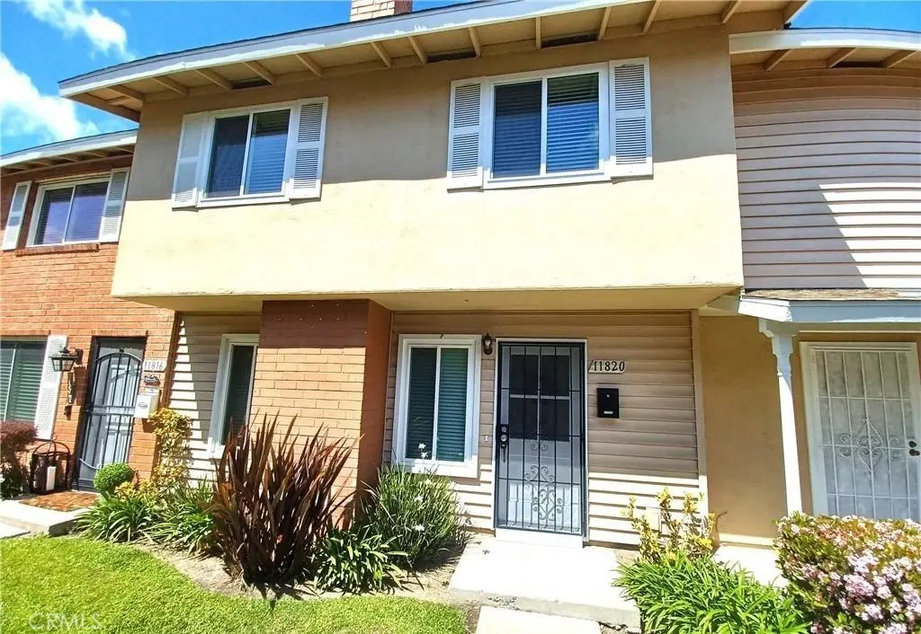 Townhouse for rent at 11820 Gloxinia, Fountain Valley, CA featuring 4 beds and 3 baths