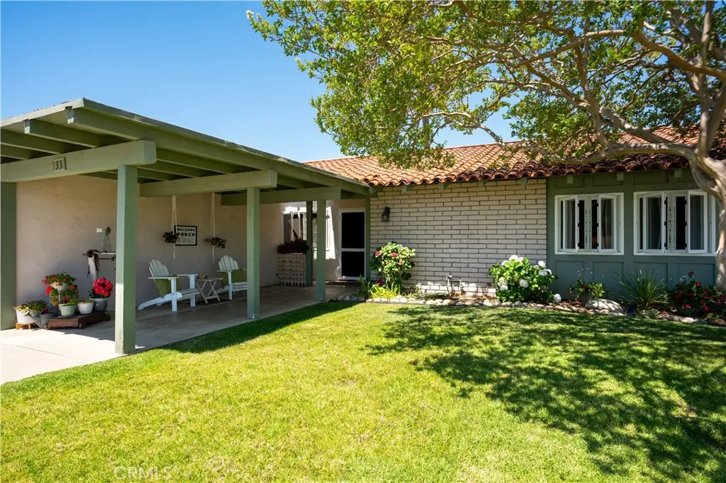 33 N Madrid, Newbury Park, CA — listing photo 1