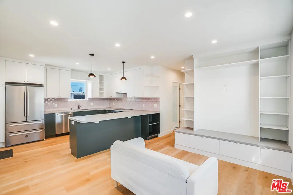 Residential Lease for rent at 1780 Midvale Avenue, Los Angeles, Los Angeles County, CA featuring 1 bed and 1 bath